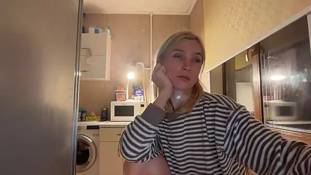 AngelJeni: вебкам-шоу