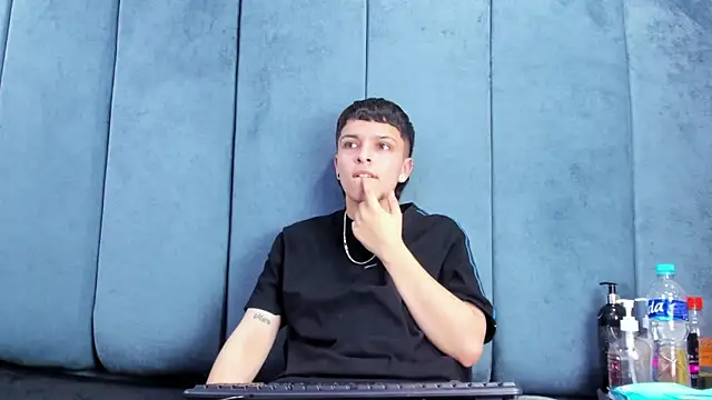 Megan_Thompson_ Obrolan Langsung XXX