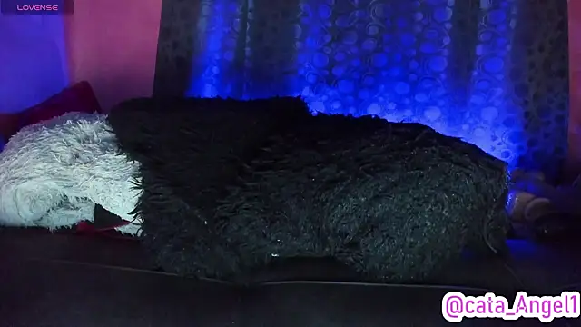 XXX chat uživo modela Cata-angel