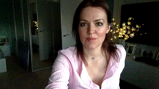 Ivoryne Live XXX-Chat