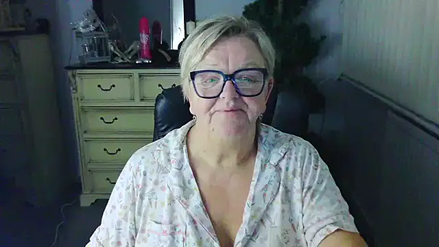 BridgetBlueEyes live XXX chat