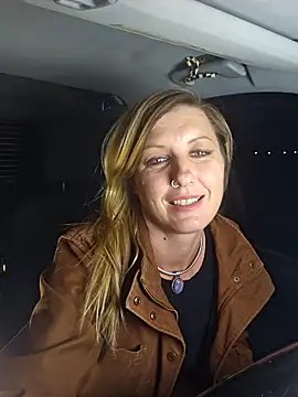 SheIsSomethingn Live XXX chat