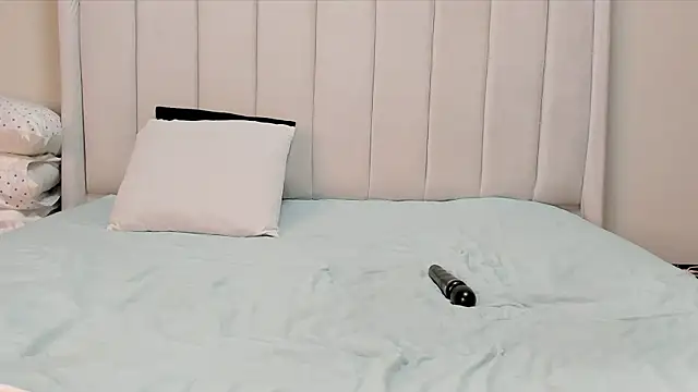 Pertunjukan Kamera Web _heavenlysent