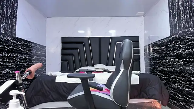 Ladyy_Scarlett 现场XXX聊天