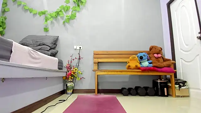 Chat +18 de loveley_jenny ao vivo