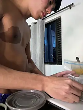 David_ld: διαδικτυακό σόου στην κάμερα