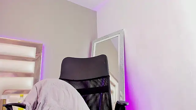 Aisharhodes00 Webcamshow