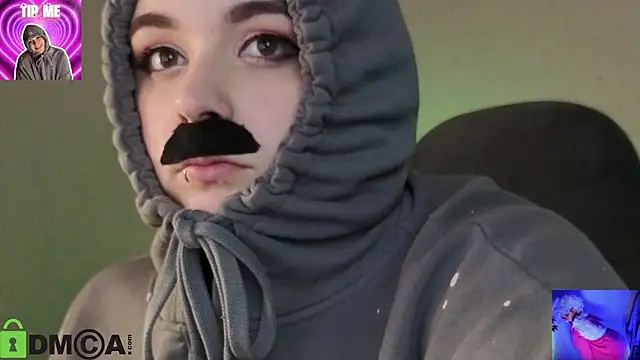 Mia_R0ss: απευθείας συνομιλία ΧΧΧ