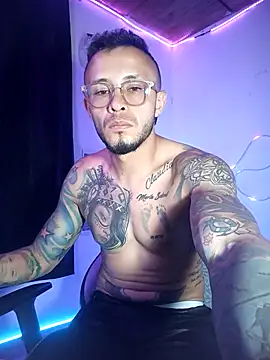 sebastian_horny 现场XXX聊天