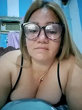 Carlotaazul 现场XXX聊天