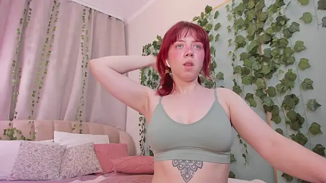 Love_is_Lola live XXX chat