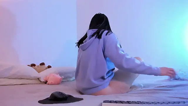 Elle_Lee_ Live XXX-chat