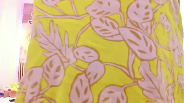 EvelynSweet1 Adlı Modelin Canlı XXX Sohbeti