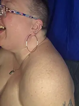 Chatroom XXX en direct de Budd_Bunney