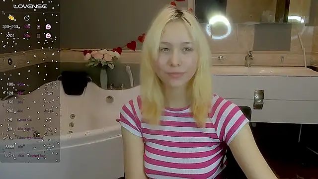 EmilyTrase live XXX chat