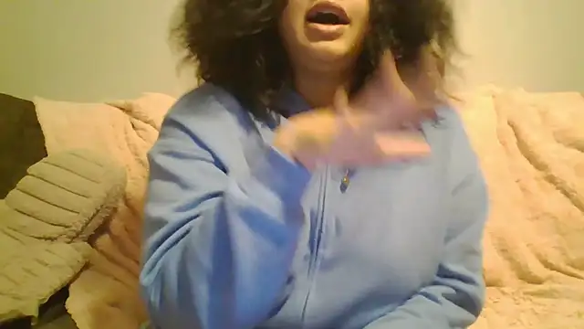 beautylovess Adlı Modelin Canlı XXX Sohbeti