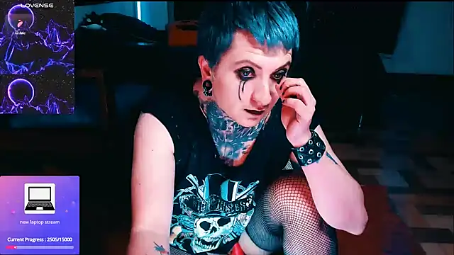 Show modela Marieblueeyes na web-kameri