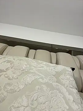 ALISSON_FOXXX1 Adlı Modelin Canlı XXX Sohbeti