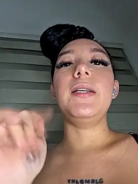 alaia_princess élő XXX-chatje