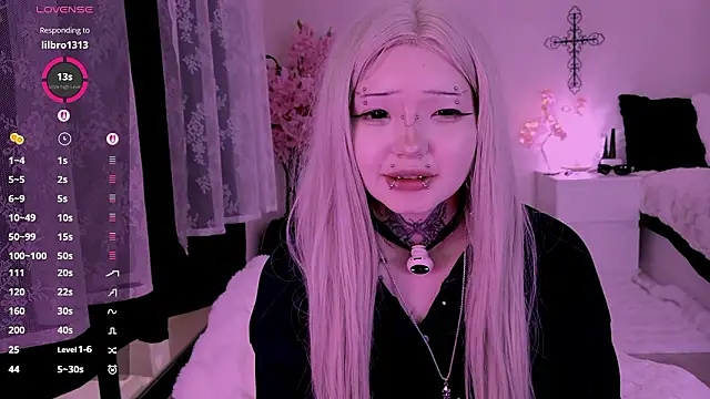 Lein_Bone Adlı Modelin Web Kamerası Şovu