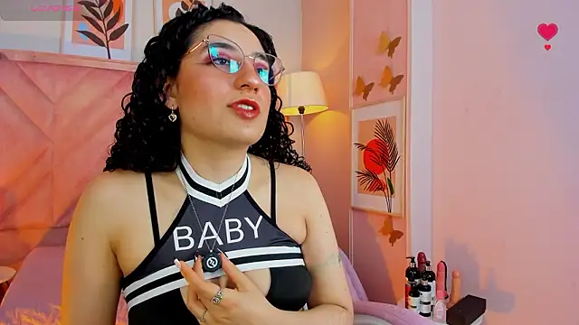 DemiJones_ 即時 XXX 聊天