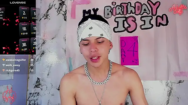 Prince_Apolo's Live XXX Chat