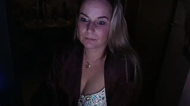 MystiqueMaven Webcam Show