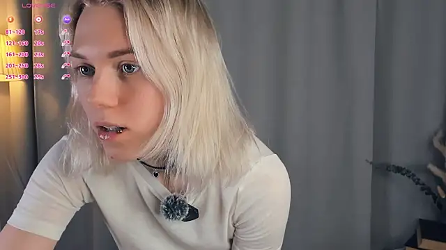 Chat +18 de DianeHonnette ao vivo