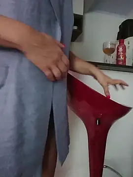 anajulia10 – Kamerová šou