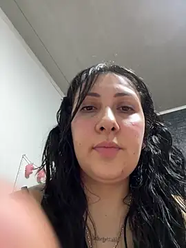 Chat XXX en directo de You-kitty2025