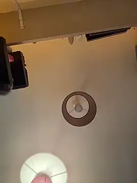 Carlita_cute's Live XXX Chat