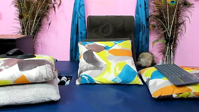 miss--flora's Live XXX Chat