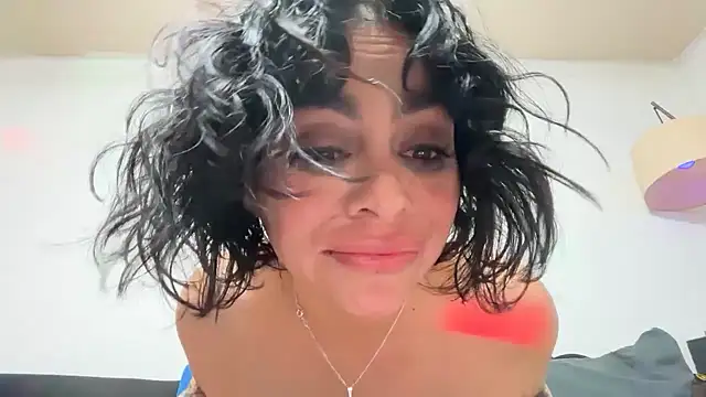 lashula's Live XXX Chat