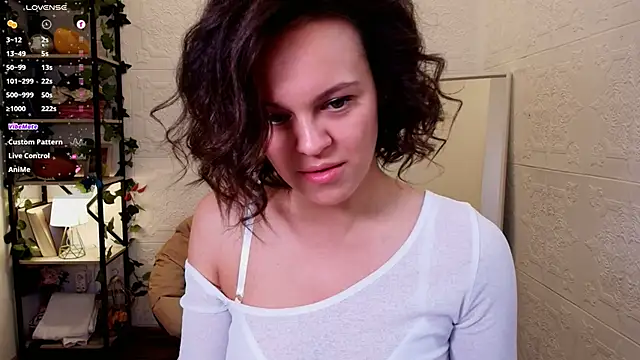 KiraEnergy Chat XXX in diretta