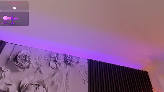 ShaniaDaniels Chat XXX in diretta