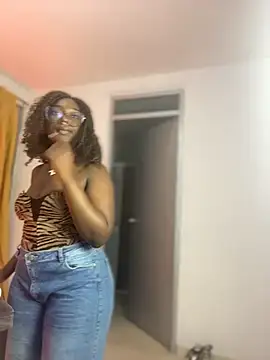 ZahhyFrequencyn Live XXX chat