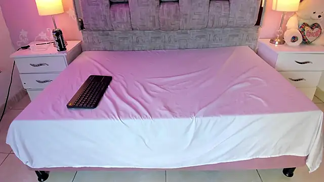 SweetAlana16 élő XXX-chatje