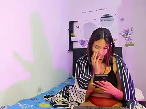 sapphire_brown20 élő XXX-chatje