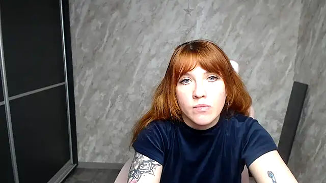 Chat +18 de Reginasmilee ao vivo