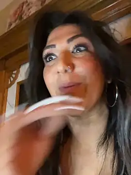 LittleMissEeve Adlı Modelin Canlı XXX Sohbeti