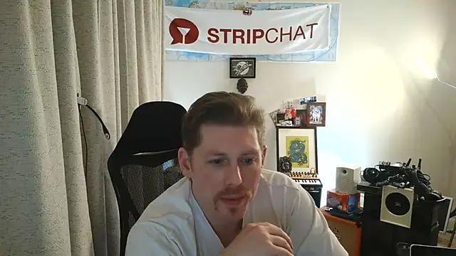 Pokazy przed kamerką – God_Of_ThundeRR