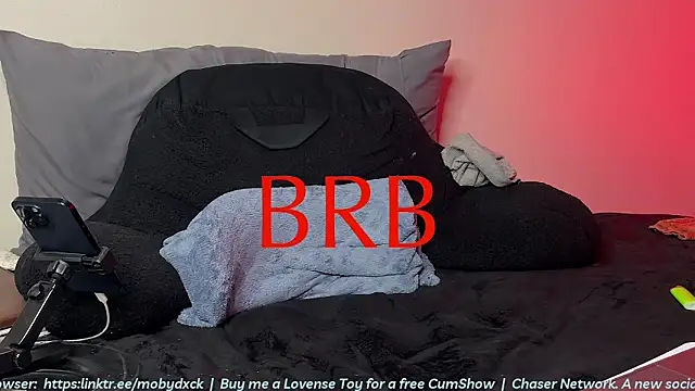 MobyDxck webkamerás műsora