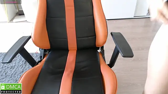 crystalyss Chat XXX in diretta