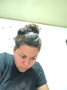 camila-titis 现场XXX聊天