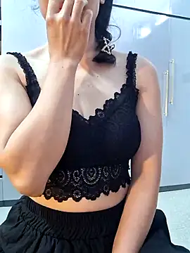 Mlemmz 在線直播表演