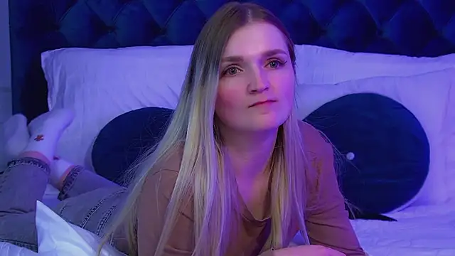 AnnyRaii Chat XXX in diretta