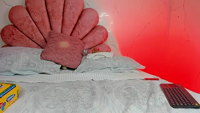 NiickyJones Live XXX-Chat