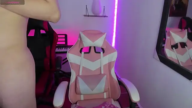 Chat XXX en directo de jessi_and_boy