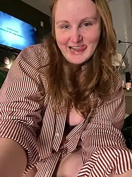 GingerSnap33 élő XXX-chatje