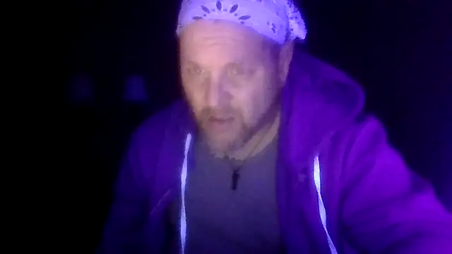 Chat XXX en directo de Buddy_Cuck